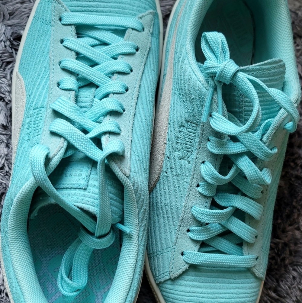 PUMA CLASSIC Suede Mint Aqua Sneakers Size 7.5